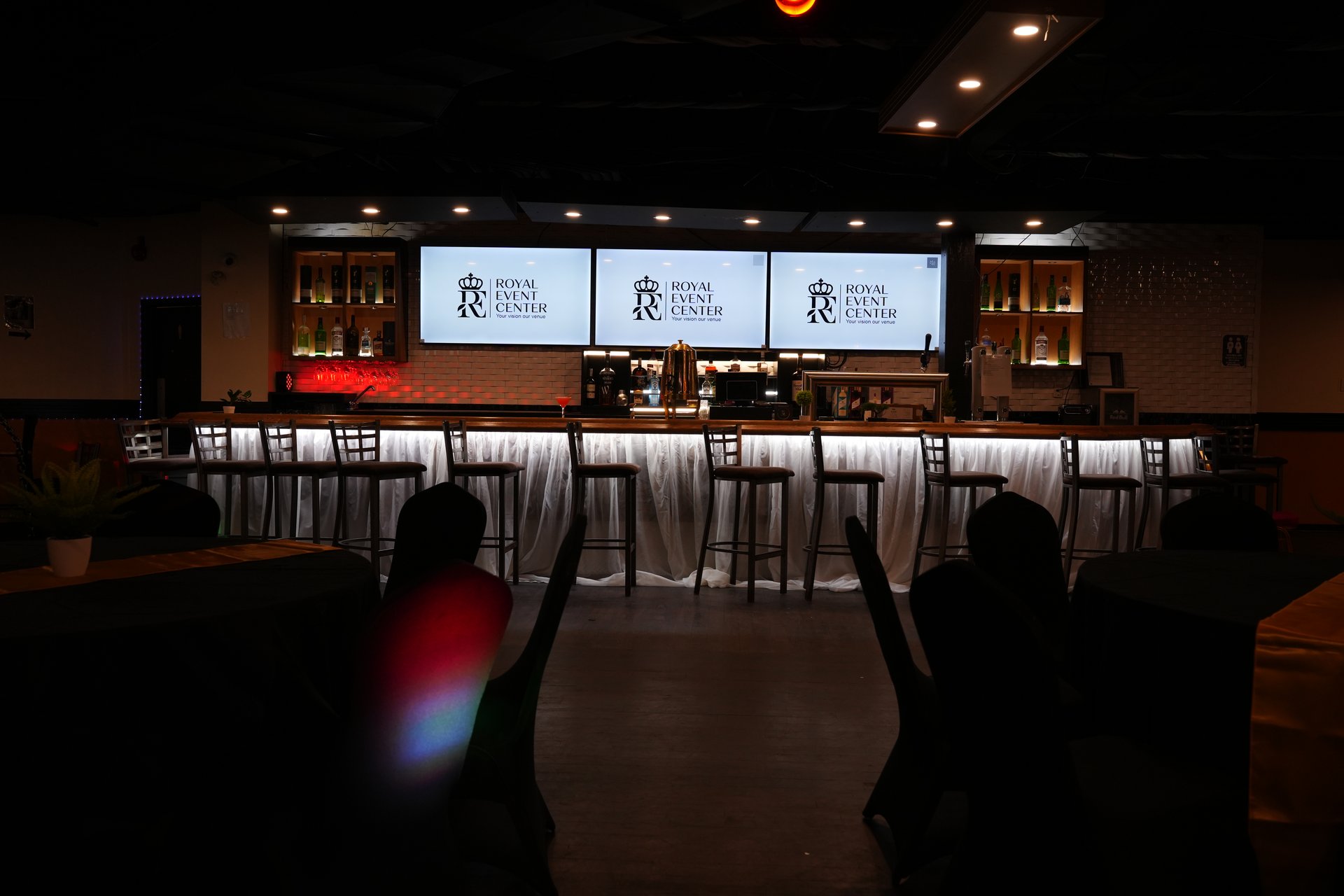Panoramic Cocktail Lounge & Reception Bar